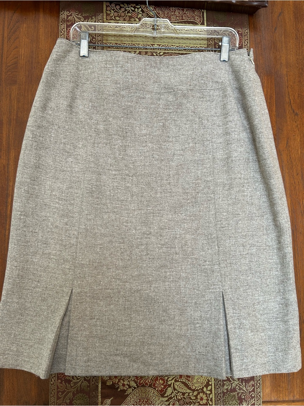 Banana Republic Sz 14 Classic Beige/Grey  A-Line Skirt- fully lined-side zipper